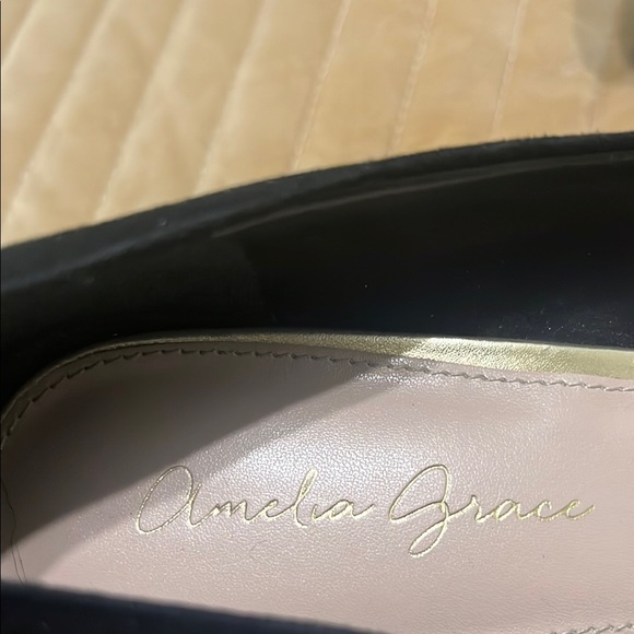 Amelia Grace Suede Black Pumps with Pointed Toe - Picture 2 of 6